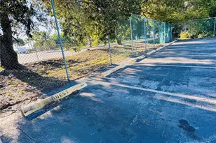 1101 SW 122nd Ave, Miami, FL 33184 - Photo 28