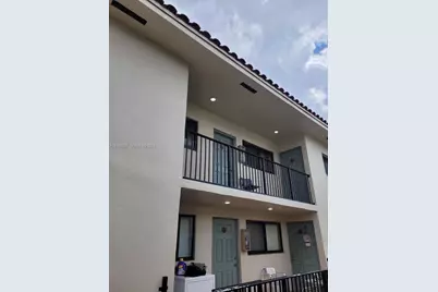 370 E 34th St #201, Hialeah, FL 33013 - Photo 1