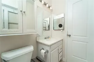 10760 NW 21st St, Sunrise, FL 33322 - Photo 18