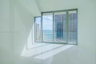 300 Biscayne Blvd Way, Miami, FL 33131 - Photo 4