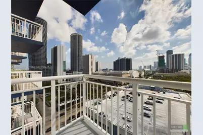 275 NE 18th St #1404, Miami, FL 33132 - Photo 18