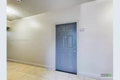 275 NE 18th St #1404, Miami, FL 33132 - Photo 2