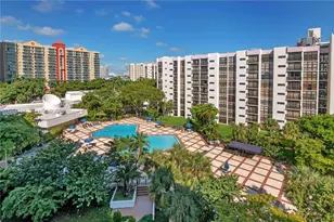 16919 N Bay Rd, Sunny Isles Beach, FL 33160 - Photo 8