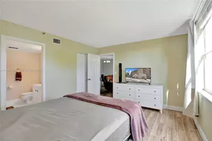 4570 NW 18th Ave, Deerfield Beach, FL 33064 - Photo 20