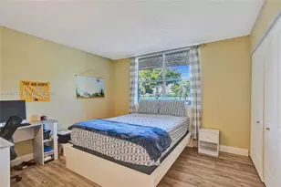 4570 NW 18th Ave, Deerfield Beach, FL 33064 - Photo 10