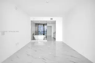 700 NE 24th St, Miami, FL 33137 - Photo 24