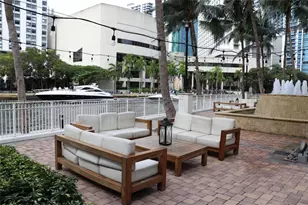 31 SE 5th St, Miami, FL 33131 - Photo 18