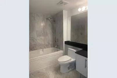 31 SE 5th St #507, Miami, FL 33131 - Photo 12