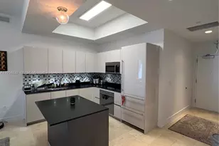 1010 Brickell Ave, Miami, FL 33131 - Photo 2