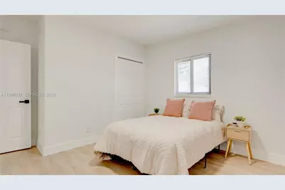 2736 NW 21st Ave, Oakland Park, FL 33311 - Photo 26