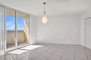 19501 W Country Club Dr, Aventura, FL 33180 - Photo 12