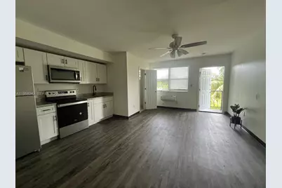 467 NW 8th St #14, Miami, FL 33136 - Photo 2