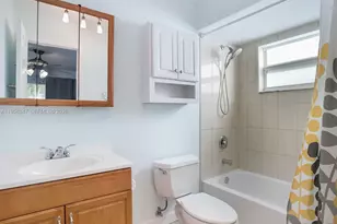 3531 NW 50th Ave, Lauderdale Lakes, FL 33319 - Photo 10