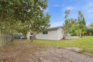 7081 NW 8th Ct, Plantation, FL 33317 - Photo 36