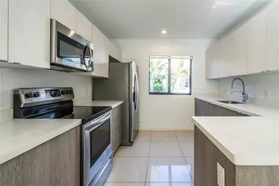 1985 Bay Dr #119, Miami Beach, FL 33141 - Photo 6