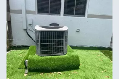 10738 NW 80th Ln, Doral, FL 33178 - Photo 14