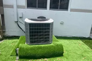 10738 NW 80th Ln, Doral, FL 33178 - Photo 14