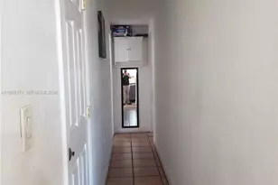 4610 SW 116th Ave, Miami, FL 33165 - Photo 8