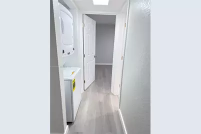 18206 Mediterranean Blvd #3-21, Hialeah, FL 33015 - Photo 12