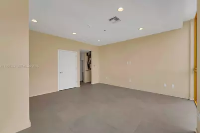 123 NW 14th St #301, Miami, FL 33136 - Photo 16