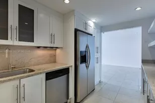 90 Edgewater Dr, Coral Gables, FL 33133 - Photo 10