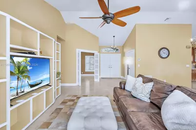 10230 Grove Ln, Cooper City, FL 33328 - Photo 8