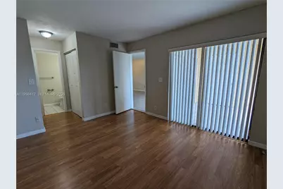 3400 Foxcroft Rd #213, Miramar, FL 33025 - Photo 10