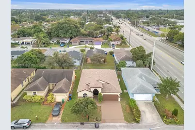 3080 NW 8th St, Fort Lauderdale, FL 33311 - Photo 2