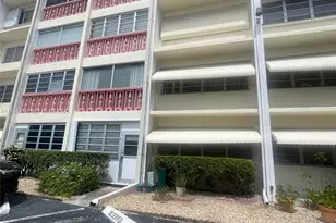 215 SE 3rd Ave, Hallandale Beach, FL 33009 - Photo 2