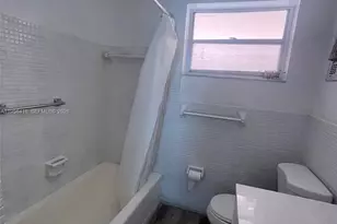 215 SE 3rd Ave, Hallandale Beach, FL 33009 - Photo 20