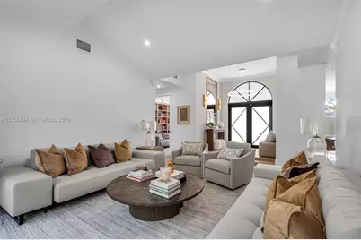 647 S Zamora Ave, Coral Gables, FL 33134 - Photo 4