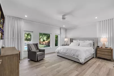 647 S Zamora Ave, Coral Gables, FL 33134 - Photo 12