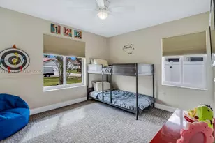 19411 NW 2nd St, Pembroke Pines, FL 33029 - Photo 22