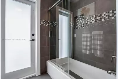 19411 NW 2nd St, Pembroke Pines, FL 33029 - Photo 18