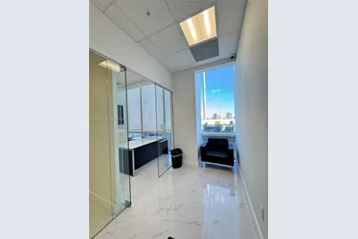 20200 W Dixie Hwy #605A, Miami, FL 33180 - Photo 4
