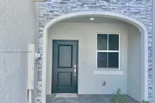1070 SE 26th Ter, Homestead, FL 33035 - Photo 2