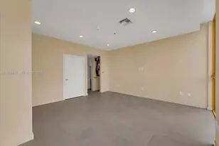 123 NW 14th St, Miami, FL 33136 - Photo 16