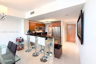 253 NE 2nd St, Miami, FL 33132 - Photo 8