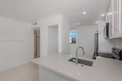 2851 Leonard Dr #J405, Aventura, FL 33160 - Photo 8