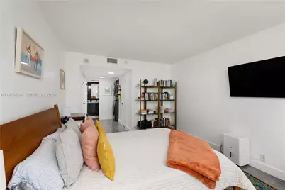 1000 Quayside Ter #506, Miami, FL 33138 - Photo 12