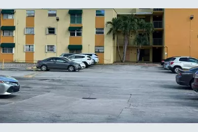 606 W 81st St #307, Hialeah, FL 33014 - Photo 12