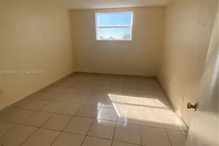 606 W 81st St, Hialeah, FL 33014 - Photo 6