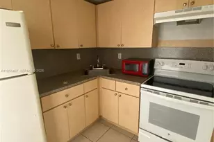 606 W 81st St, Hialeah, FL 33014 - Photo 2