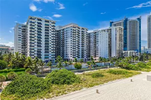 6039 Collins Ave, Miami Beach, FL 33140 - Photo 24
