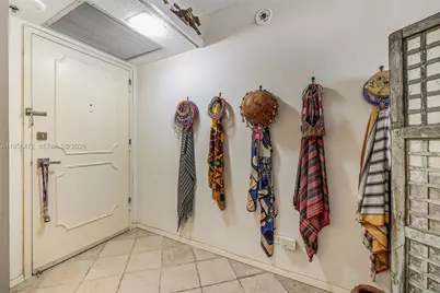 6039 Collins Ave #833, Miami Beach, FL 33140 - Photo 12