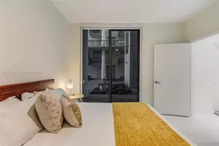 6000 Collins Ave, Miami Beach, FL 33140 - Photo 18