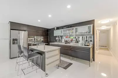 6000 Collins Ave #112, Miami Beach, FL 33140 - Photo 12