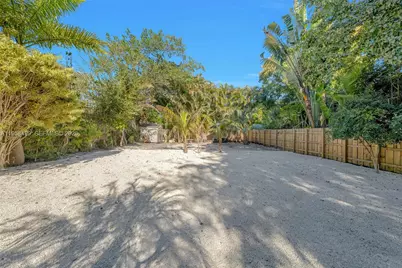 5981 NE 6th Ave, Miami, FL 33137 - Photo 14