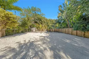 5981 NE 6th Ave, Miami, FL 33137 - Photo 20