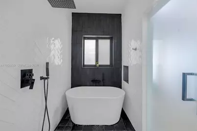 5981 NE 6th Ave, Miami, FL 33137 - Photo 18